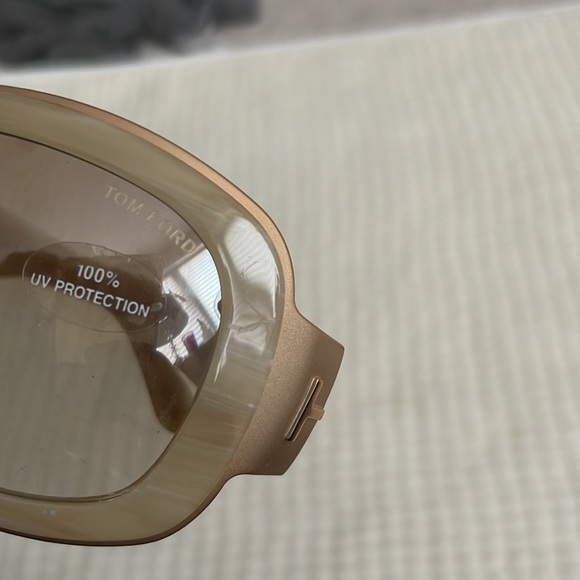 NEW Tom Ford Lisa sunglasses - Picture 8 of 8